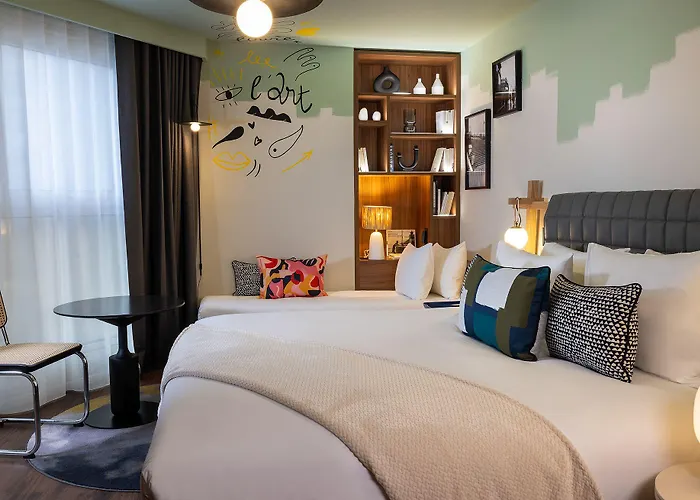 Hotel Les Artistes 4*