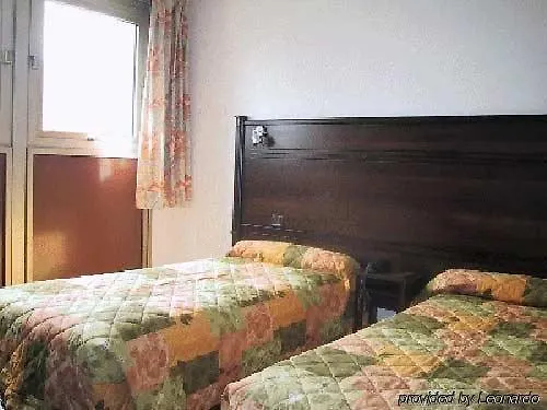 Les Artistes Hotel 4*