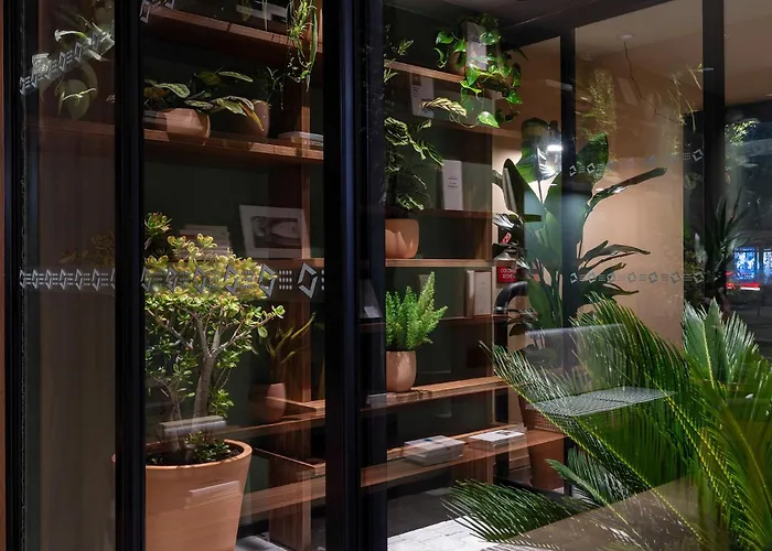 Les Artistes Szálloda Párizs