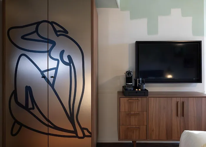 Les Artistes 4* Párizs