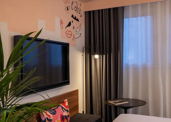 Les Artistes Hotel 4*