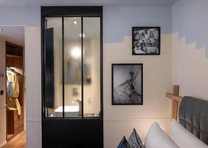 Szálloda Les Artistes 4*