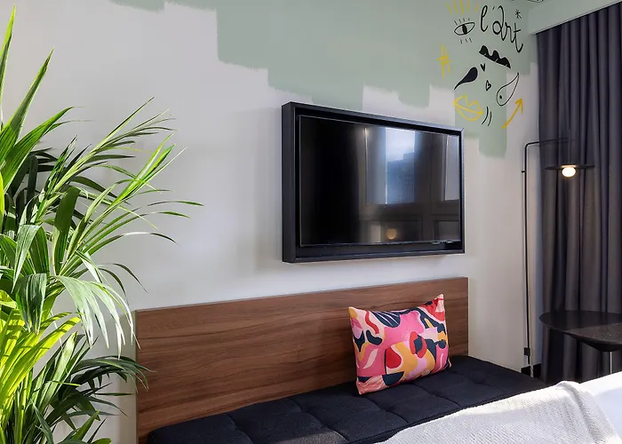 Szálloda Les Artistes 4*