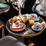 Hotel Les Artistes 4*