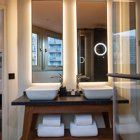 Hotel Les Artistes Parijs