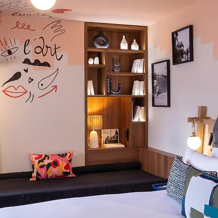 Otel Les Artistes 4*