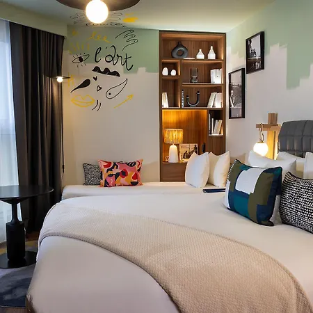 Hotel Les Artistes 4*