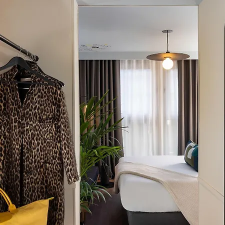 Les Artistes 4* パリ